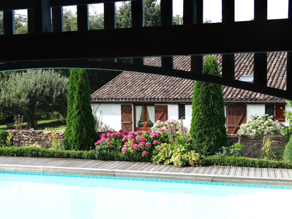 Ferme Landaise avec tennis et piscine privés