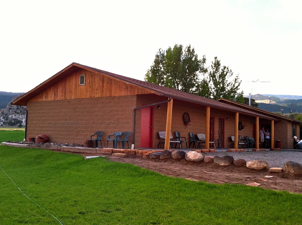 Capitol Reef/Cactus Hill Motel 1