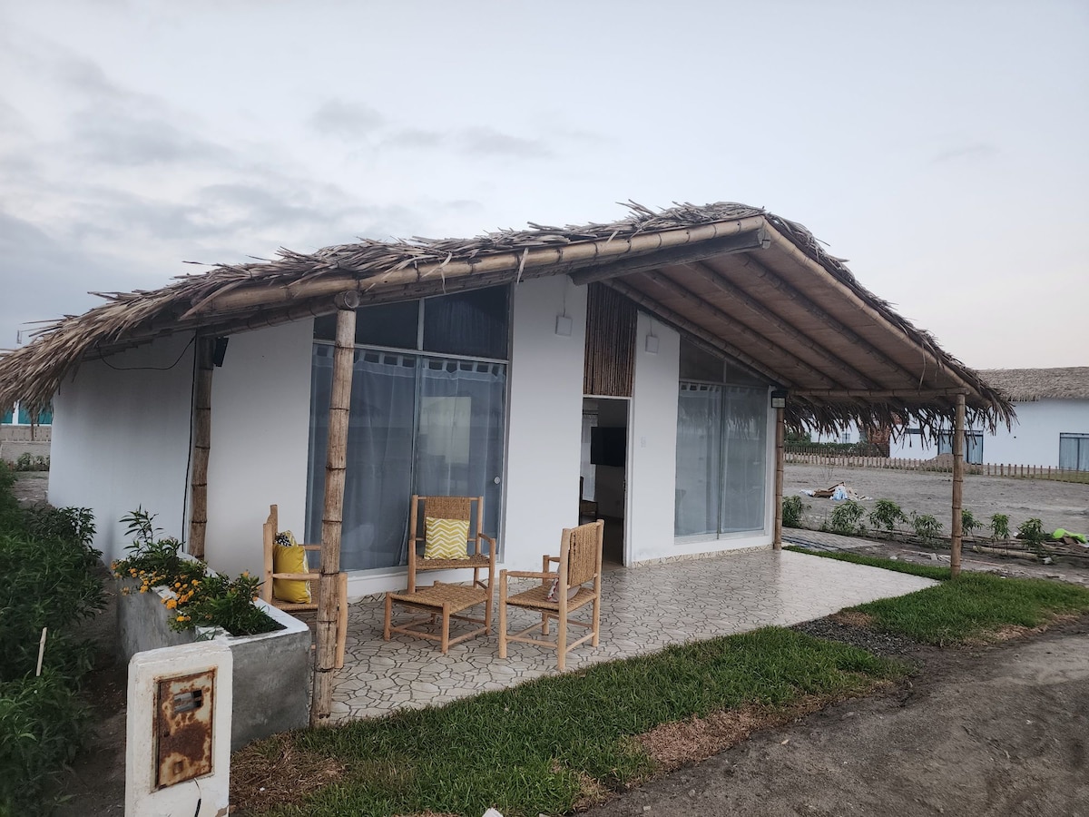 Cabaña de Playa de fantasía con Piscina