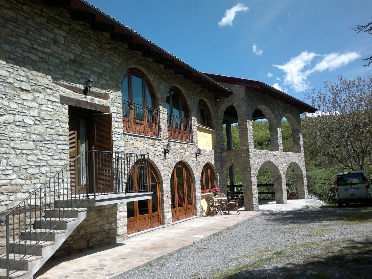 Casa Monastero Bormida公寓