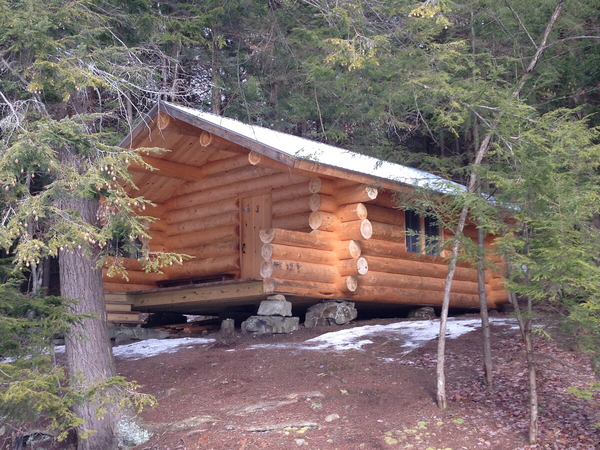 佛蒙特州原木小木屋3个池塘175英亩