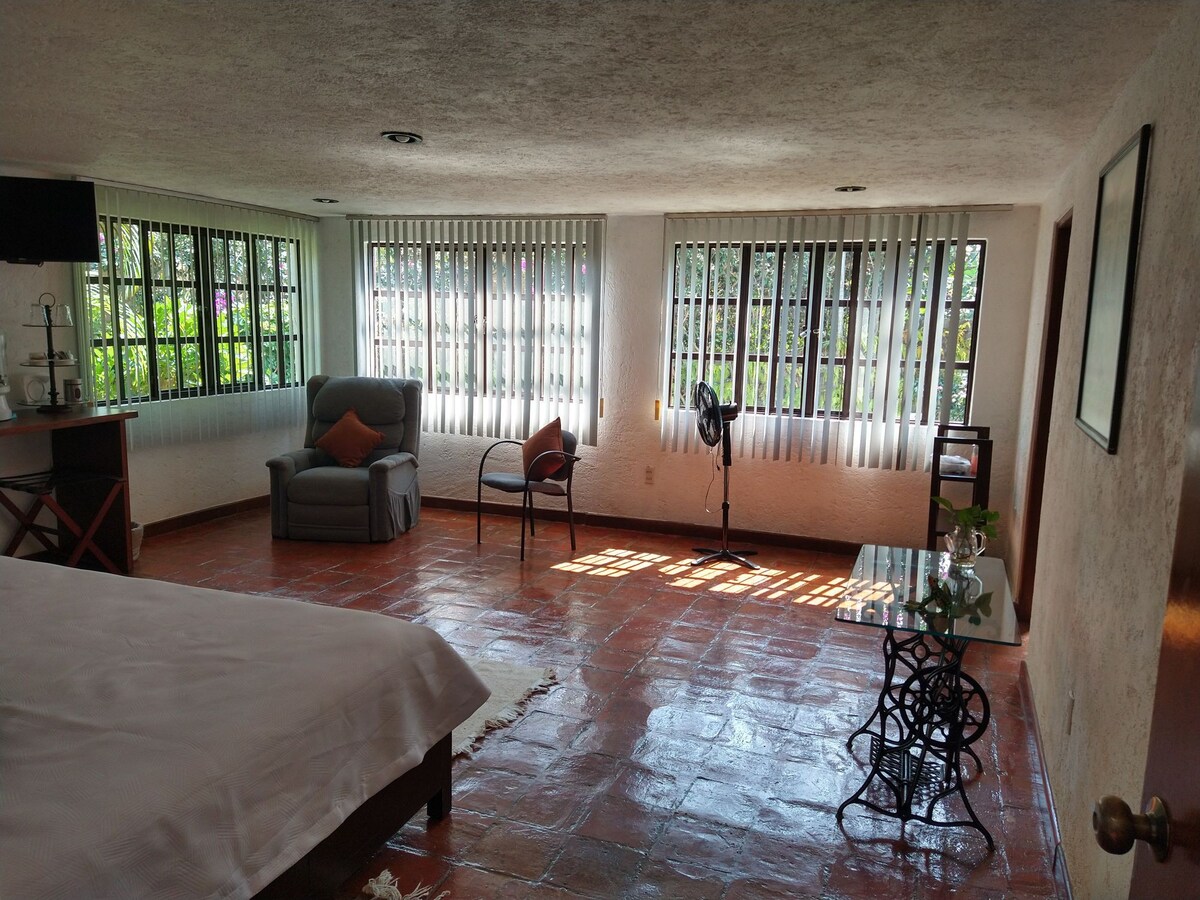 "Roble Suite "FINCA LA CASONA"