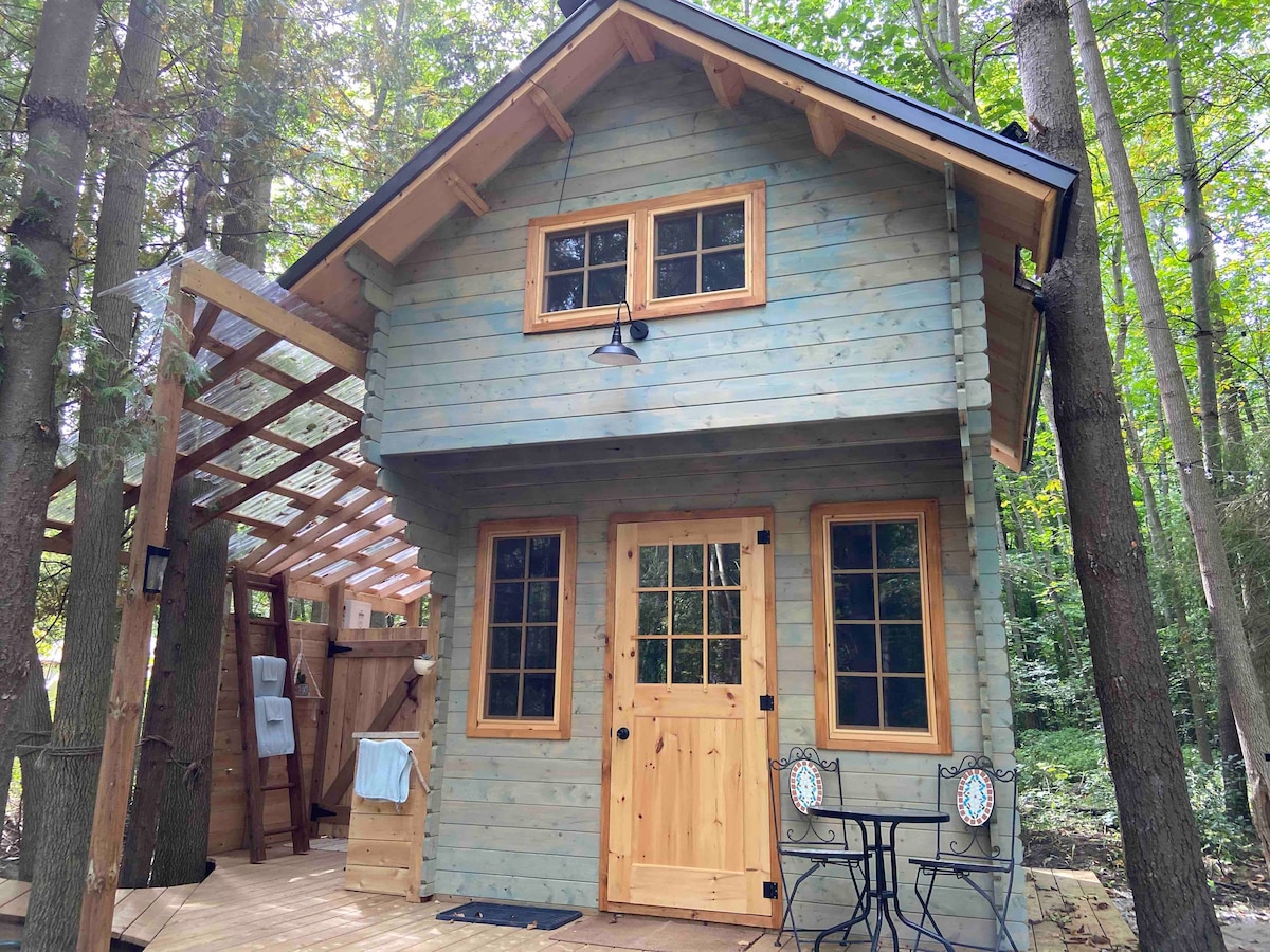 The Woodland Retreat Forest Bunkie