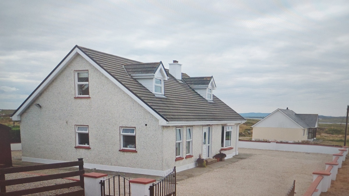 Bungalow by the Sea, Bunaninver, Wild Atlantic Way