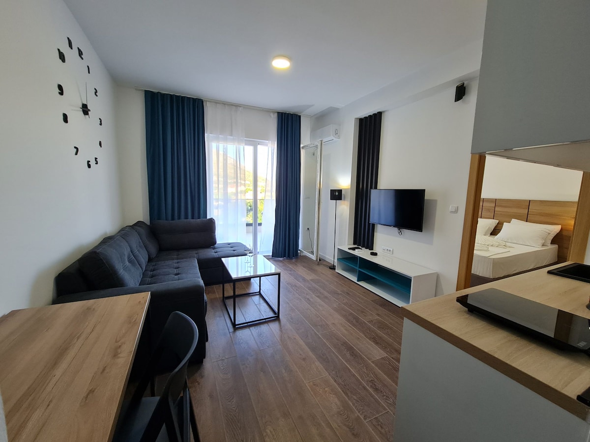 Apartman Grand 3 sa terasom