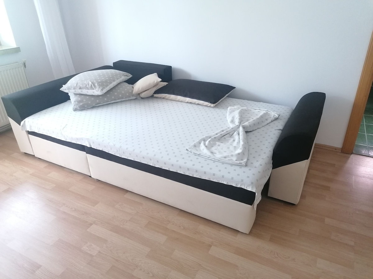 Apartament 2 camere, zona mânăstirii