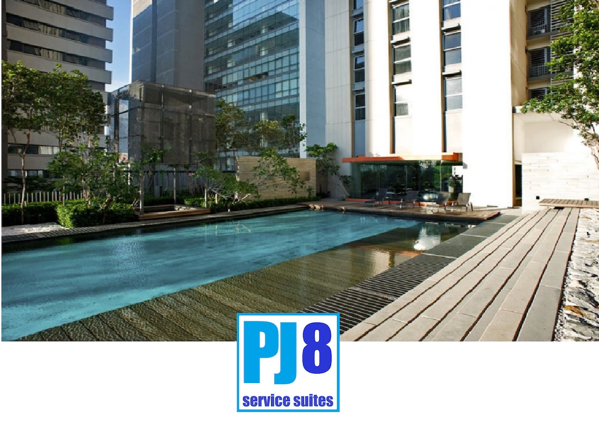 PJ8服务套房-花园和泳池景观