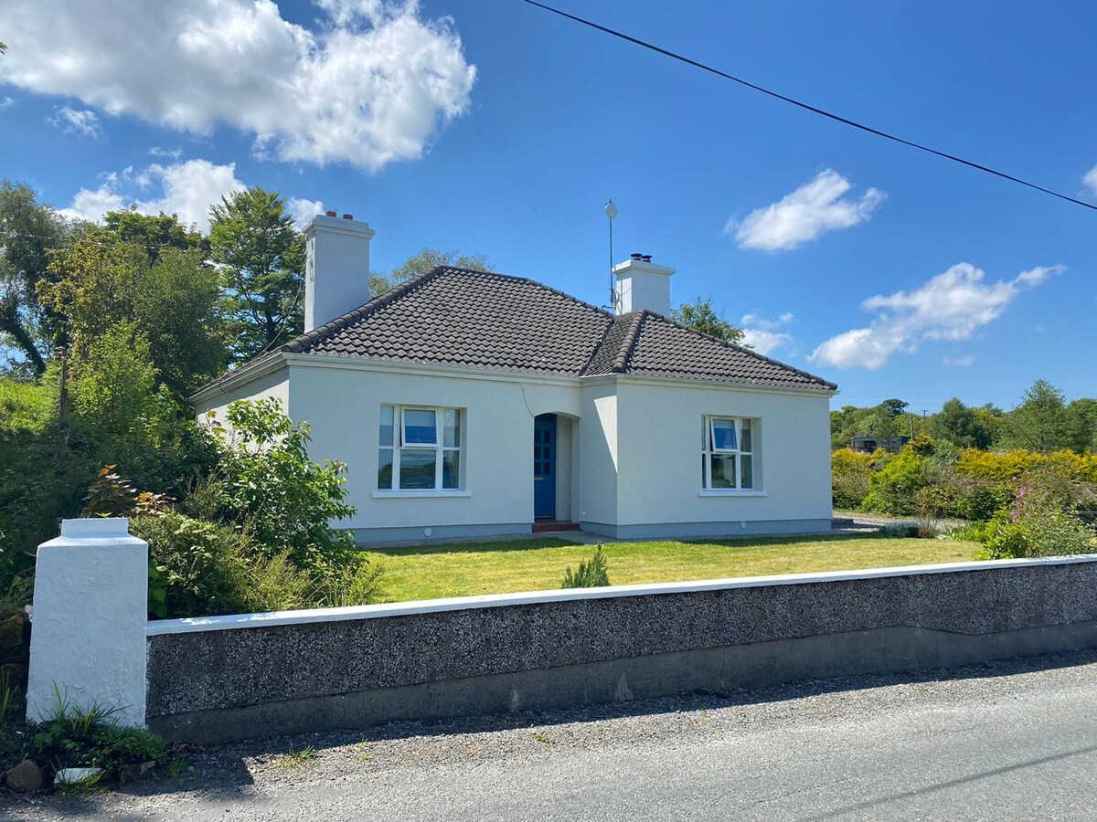 DonRoss Cottage, Pontoon, Co. Mayo