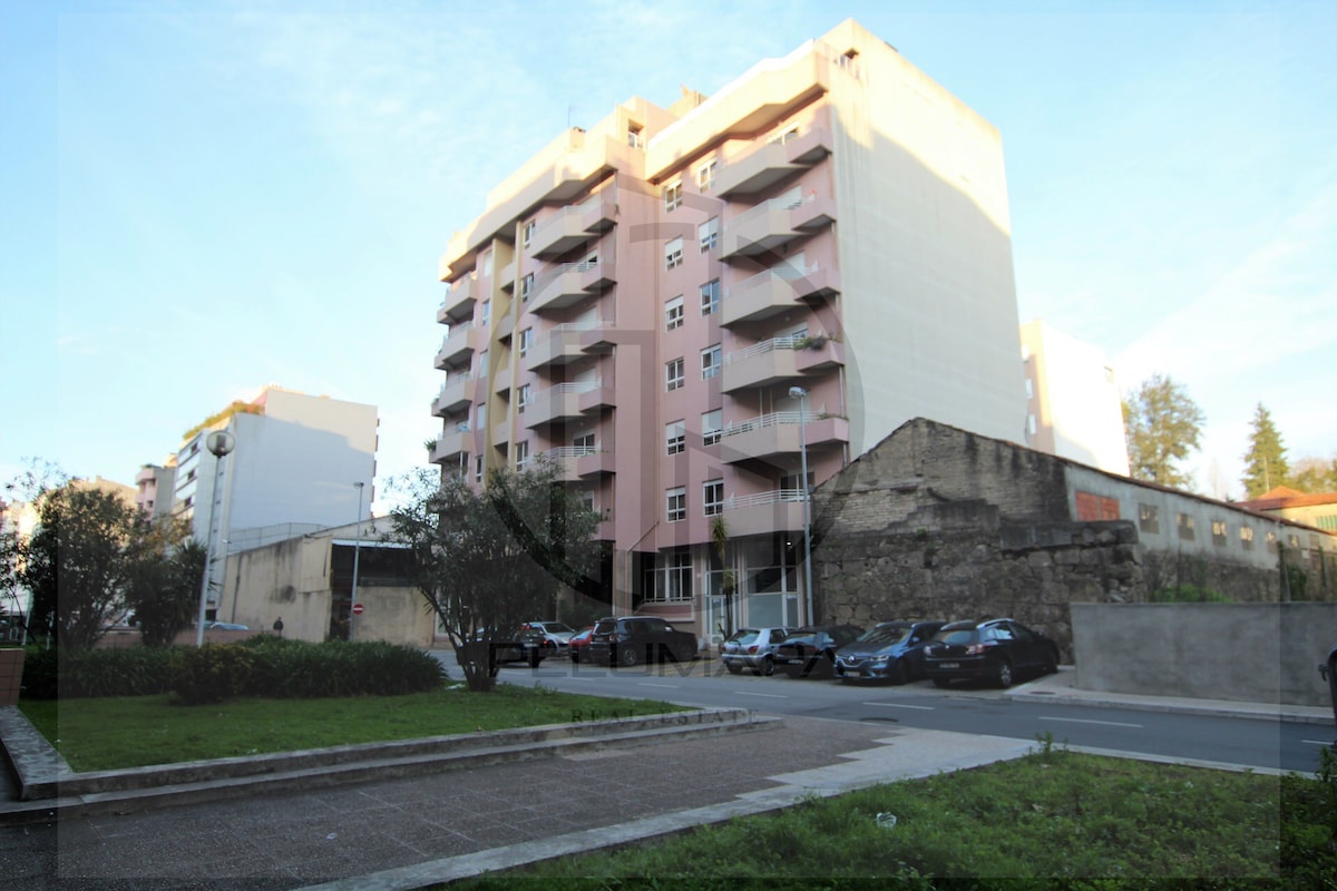 公寓位于Vila Nova de Famalicão中心地带