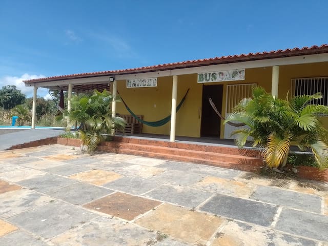 Viçosa do Ceará的民宿