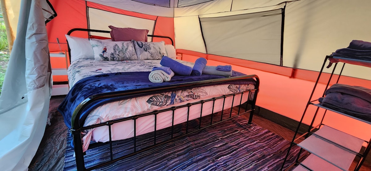King Luxury Tent, up to 3 guests