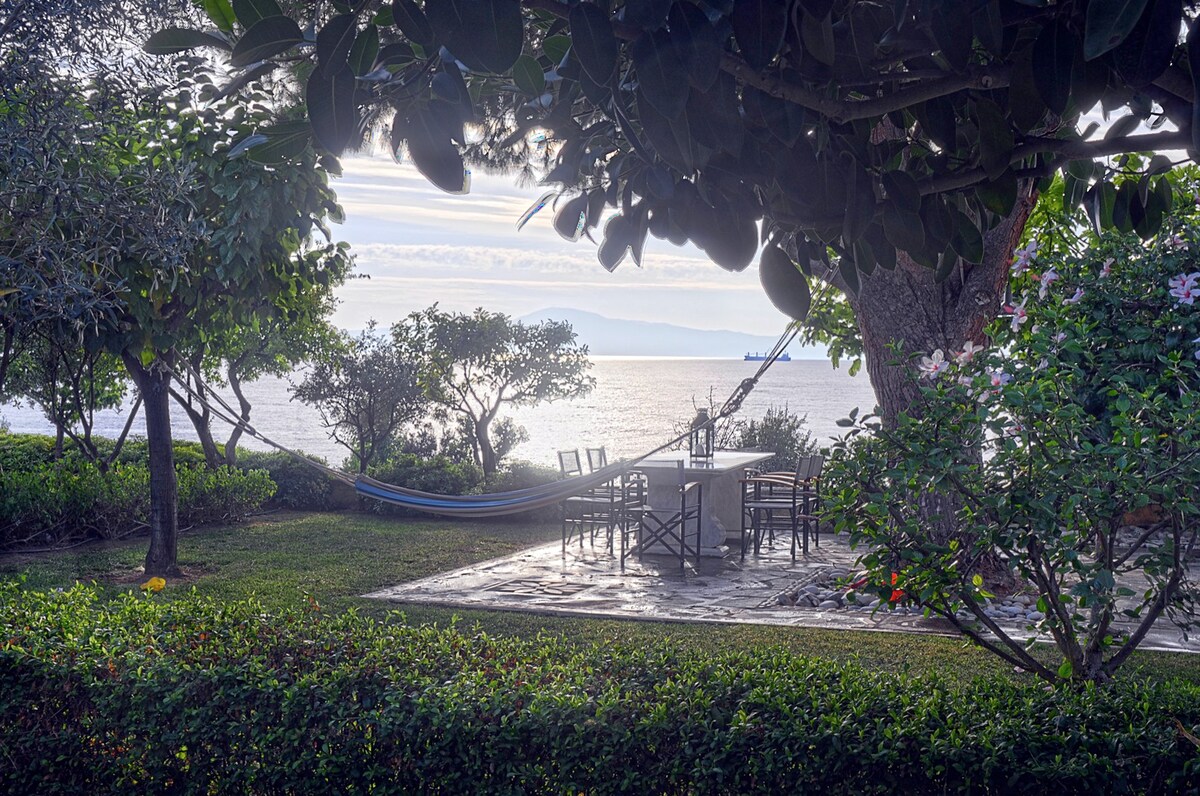 Messinian Blue  seaside villa, panoramic bay view