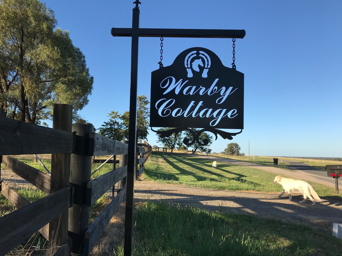 Warby Cottage -山景