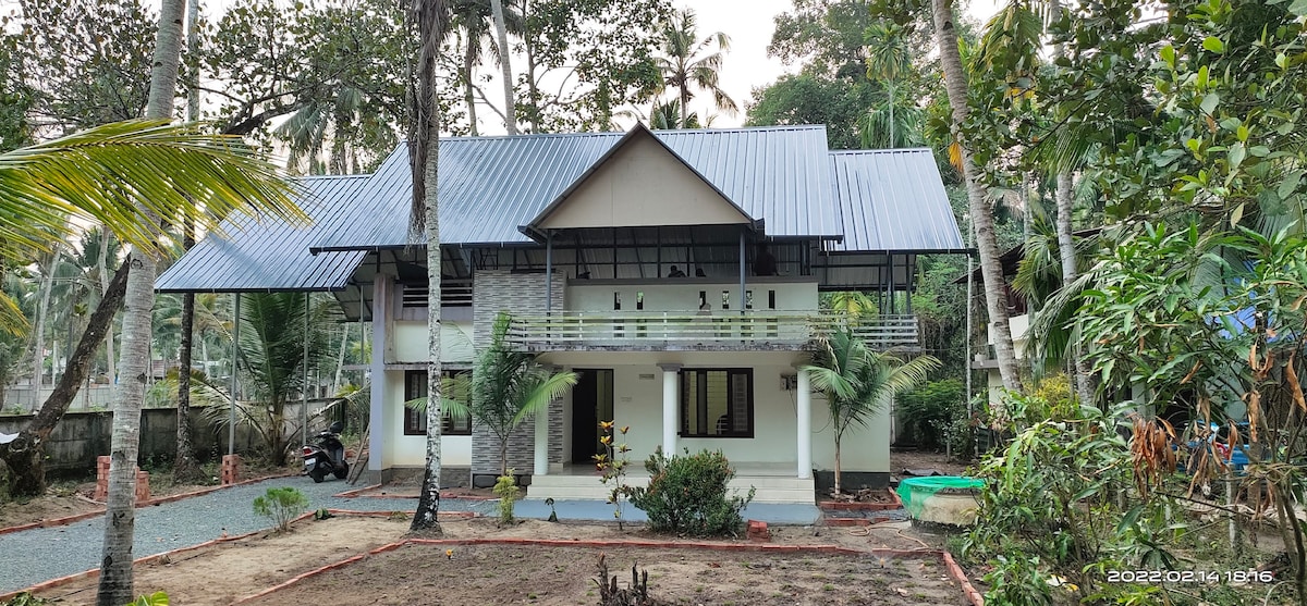 Independent villa near Amritapuri (a/c-UPS-Wi-Fi)