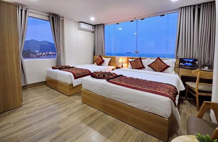 三星级海滨酒店，可俯瞰海景