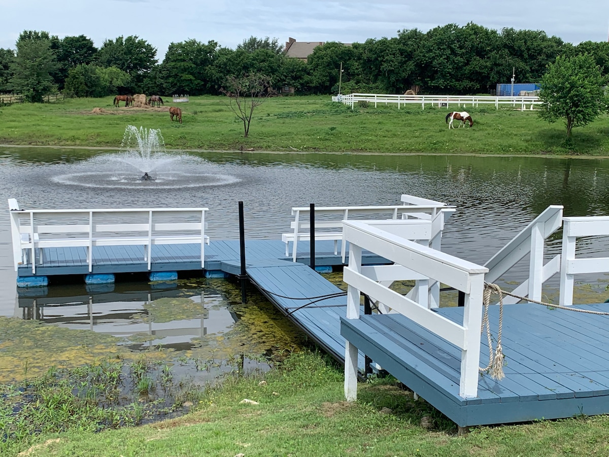 城市中的海滨/热水浴缸现代绿洲