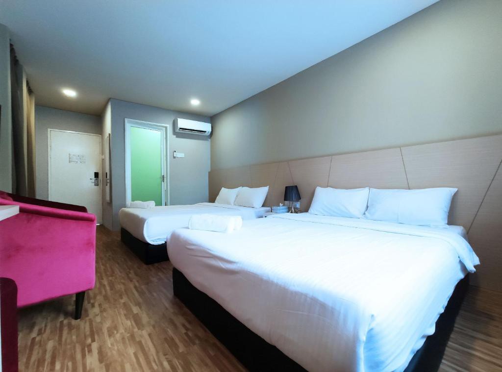 2 Beds Family Room @ Princess Hotel Pontian Kecil