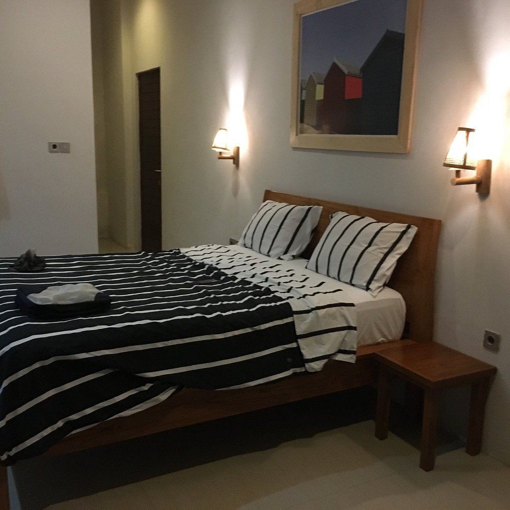 Lazy Inn Kuta Mandalika Lombok 8 Rooms for 16 pax