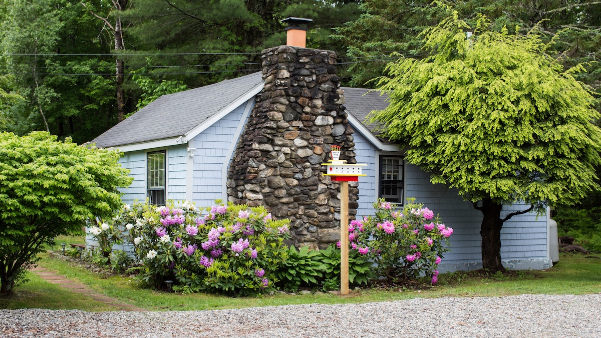 梅里贝尔小屋（ Merrybell Cottage ） -位于卡姆登（ Camden ）和贝尔法斯特