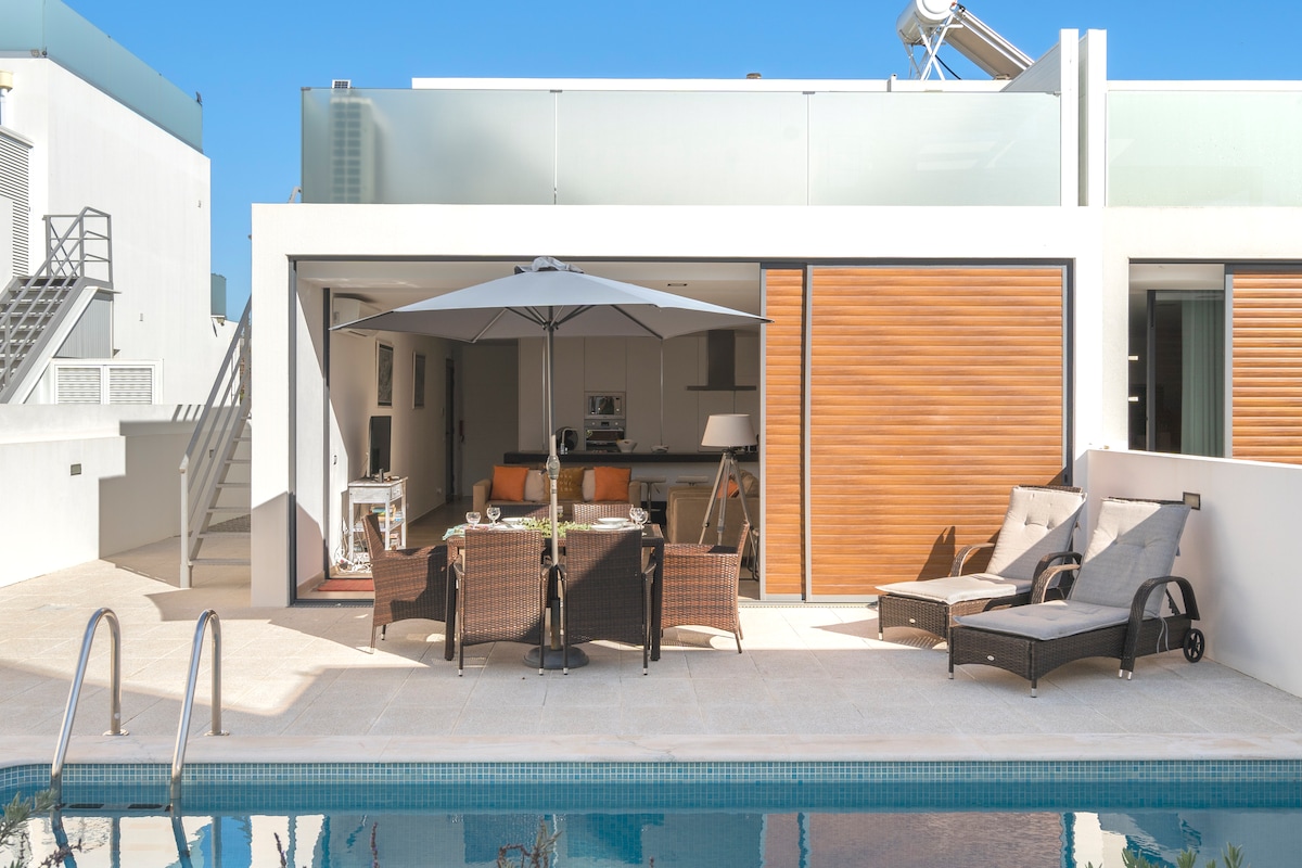 Villa Luis, Villa with Swimming Pool- East Algarve