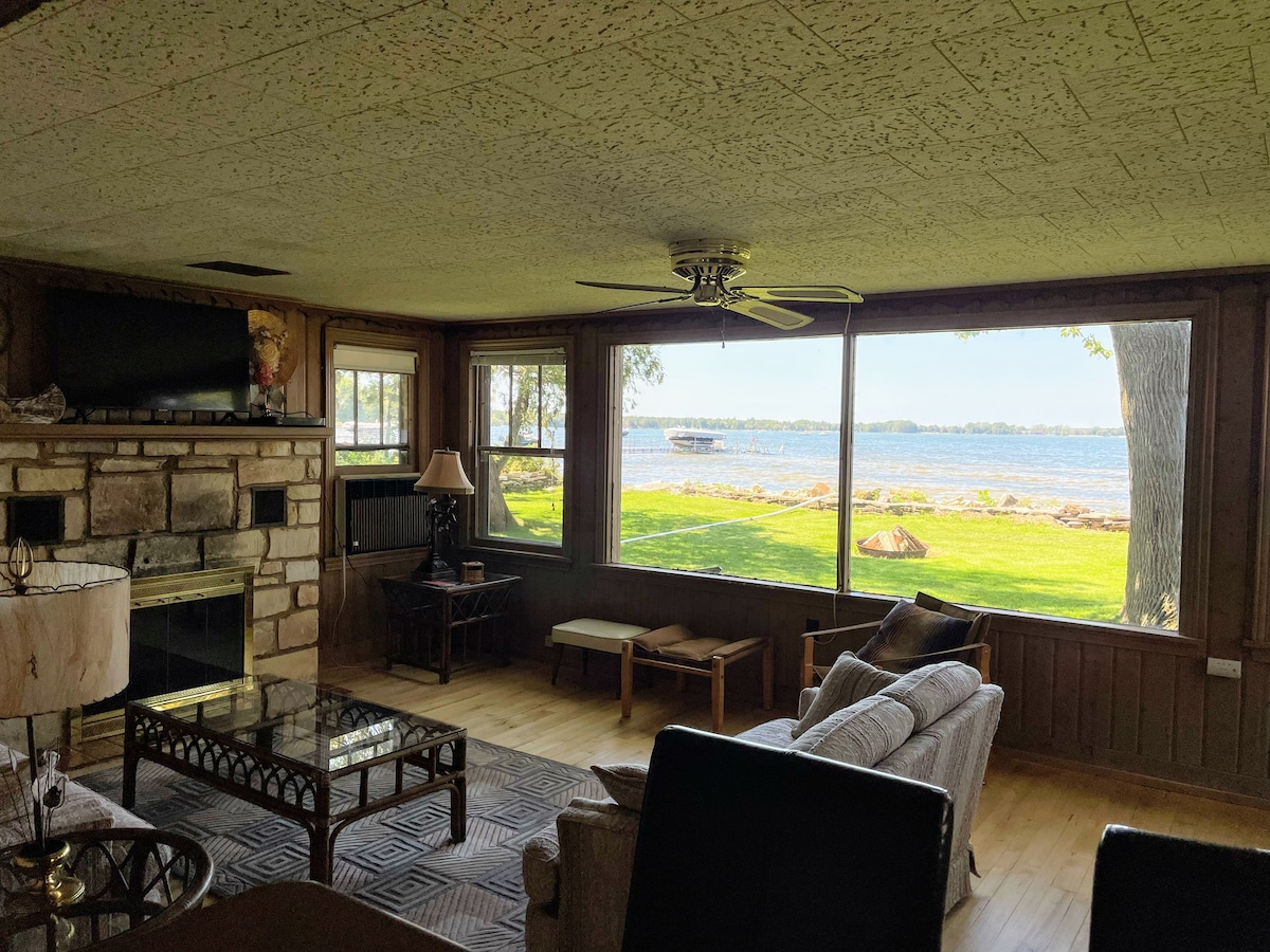 The Riley’s Bay Beach Retreat