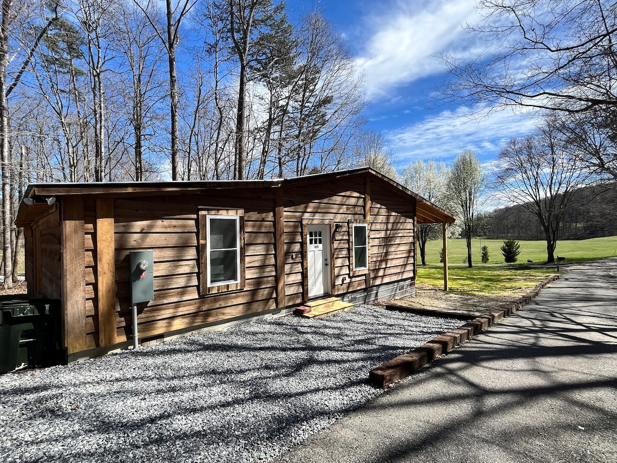 Modern Barndominium- 1 mile away from Montaluce!