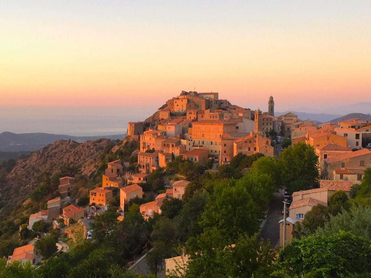 MAISON DE VILLAGE VUE MER PANORAMIQUE