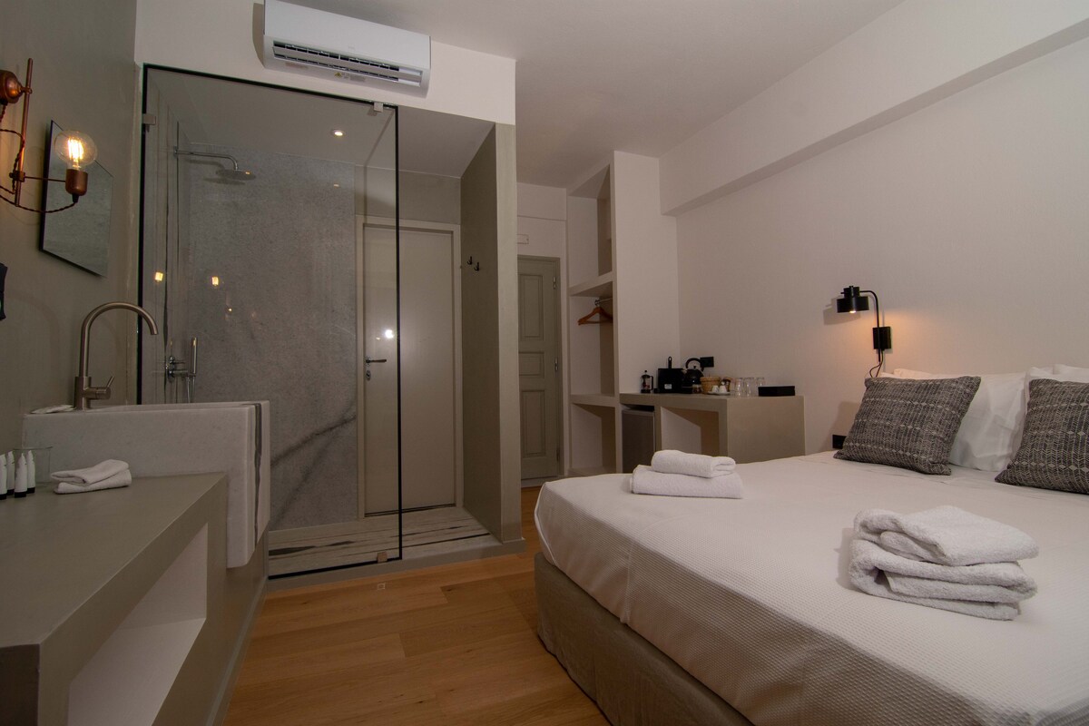 Double Room with Sea View by Magoo Suites