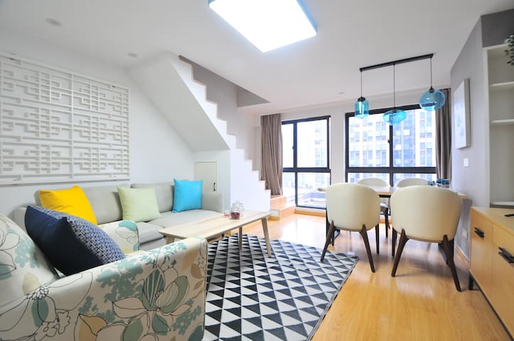 泰富萍寓,南湖区清新雅致loft两房公寓