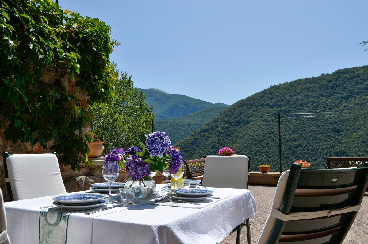 Casa Vacanze La Torre del Cerreto- Valnerina (Pg)