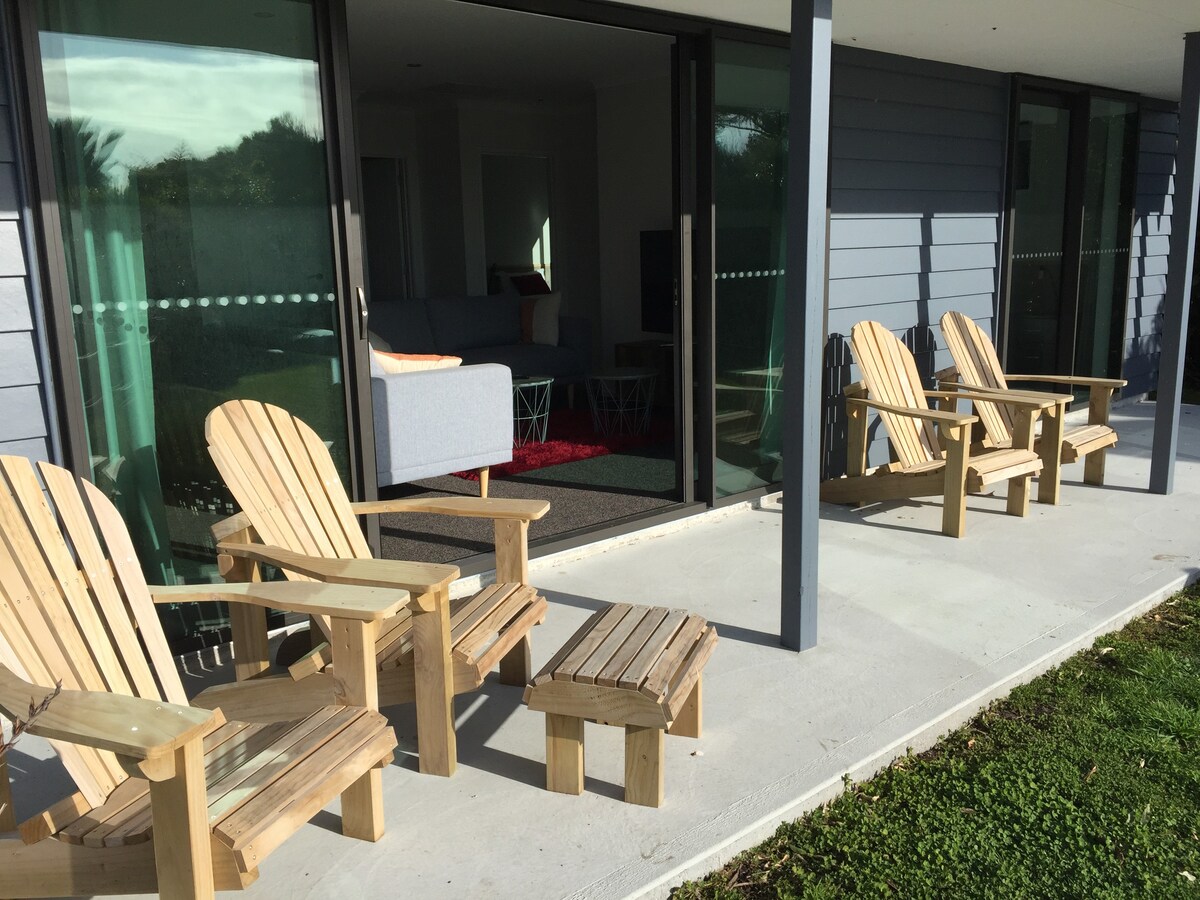 Seaside Cottage, Paparoa Park Motel