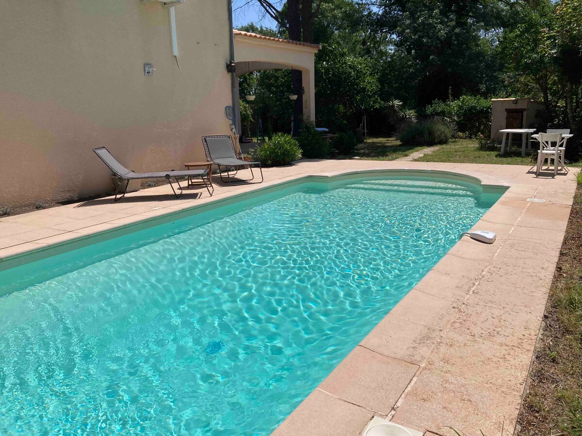 Propriété avec piscine