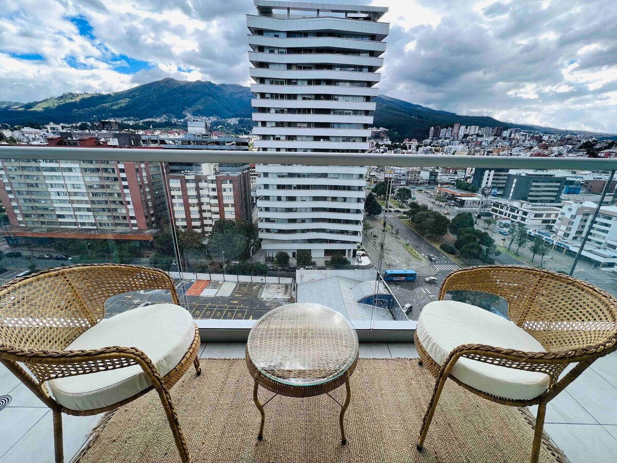 Mountain View apt+balcony in La Carolina 70” TV 4K