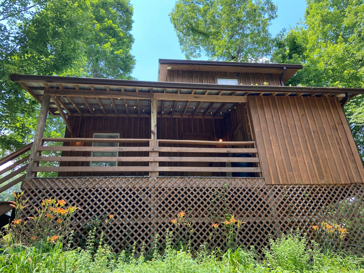 Creekside Cabin at Shady Grove Farm
