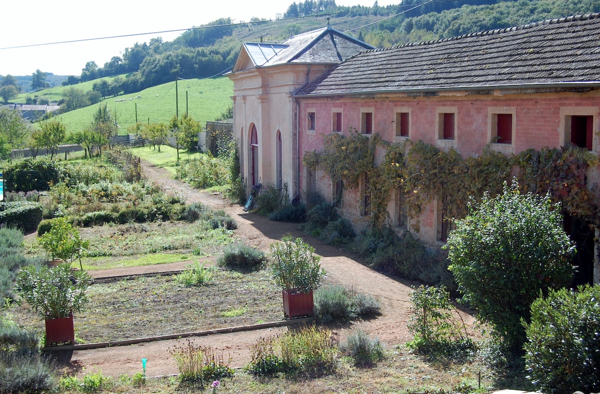 Gîte d'Esmyards, Cluny 10km, 6 pers