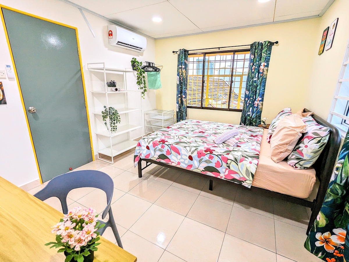 [NEW] Hostel Room w Private Bath in Kuala Lumpur