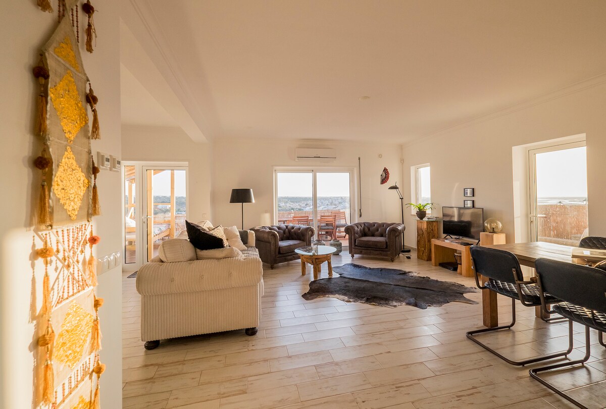 Tavira Penthouse House