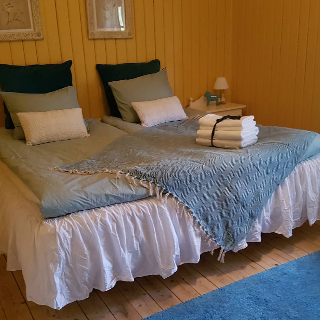在Ålleberg的Scarlet BnB的舒适碧绿房