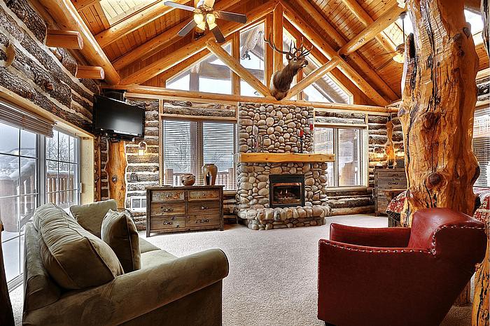 Timber Moose Lodge -美国最大的小木屋