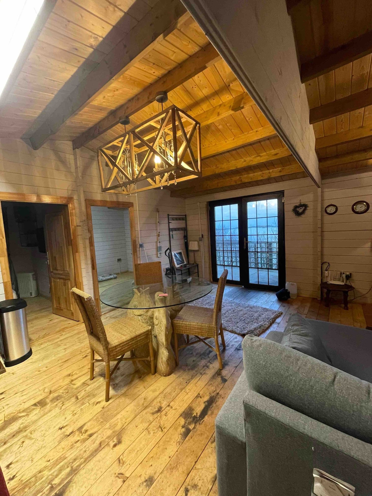 Two bedroom wooden cabin overlooking the Minch
