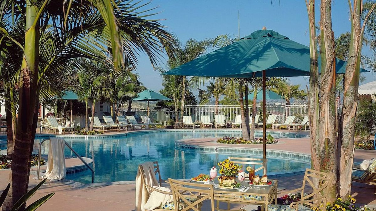 四季阿维拉度假村（ Four Seasons Aviara Resort ） ， 4月2日至4月7日可供6人入住