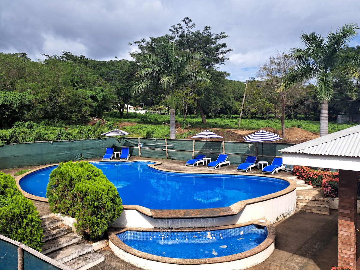 Casa Palmera | Shared pool | San Juan del Sur