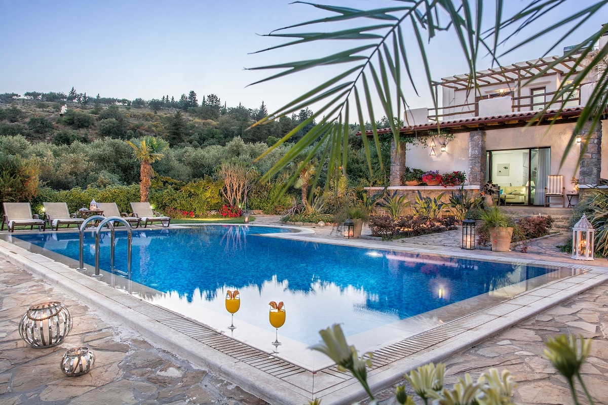 Kalithea villa Chania Crete,  privete pool  view