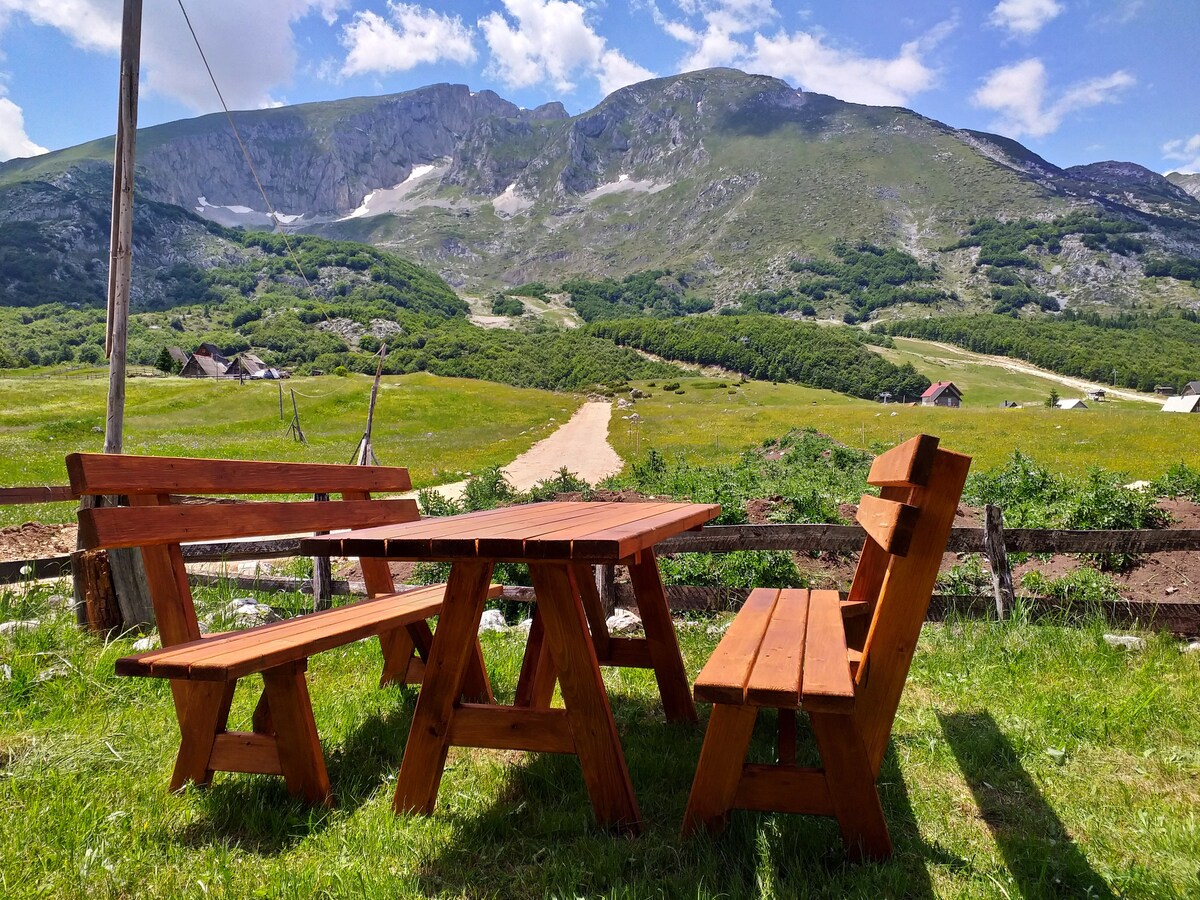 Zabljak/滑雪景观附近的度假木屋