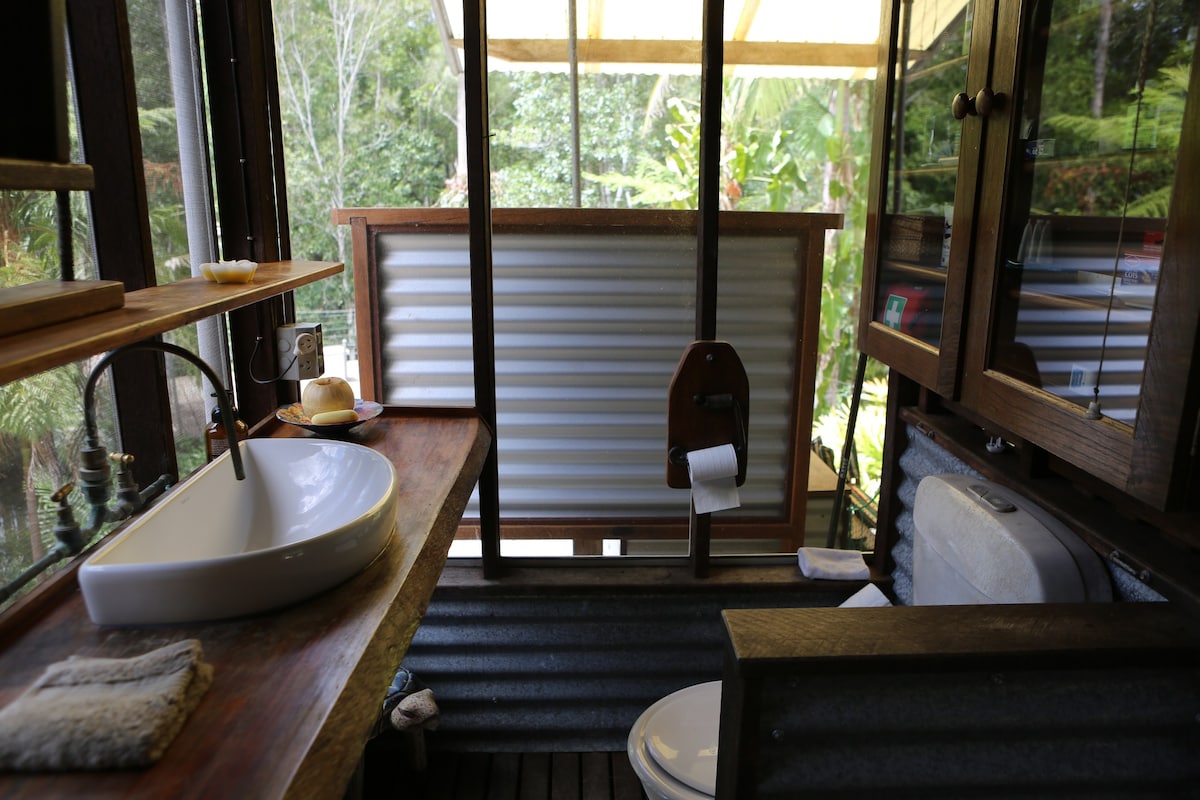 River Room Bellingen Treehouse for groups