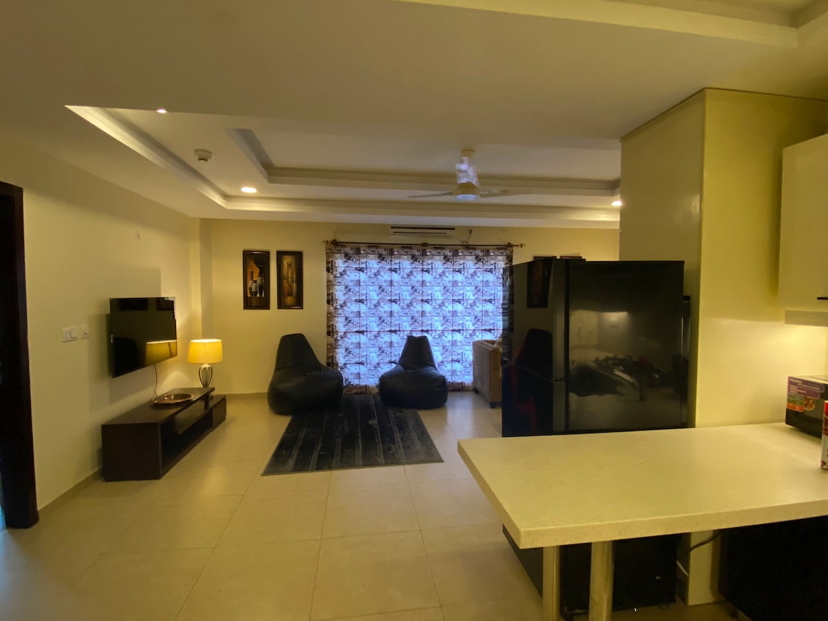 Luxurious 1BHK at Top location in Twin Cities