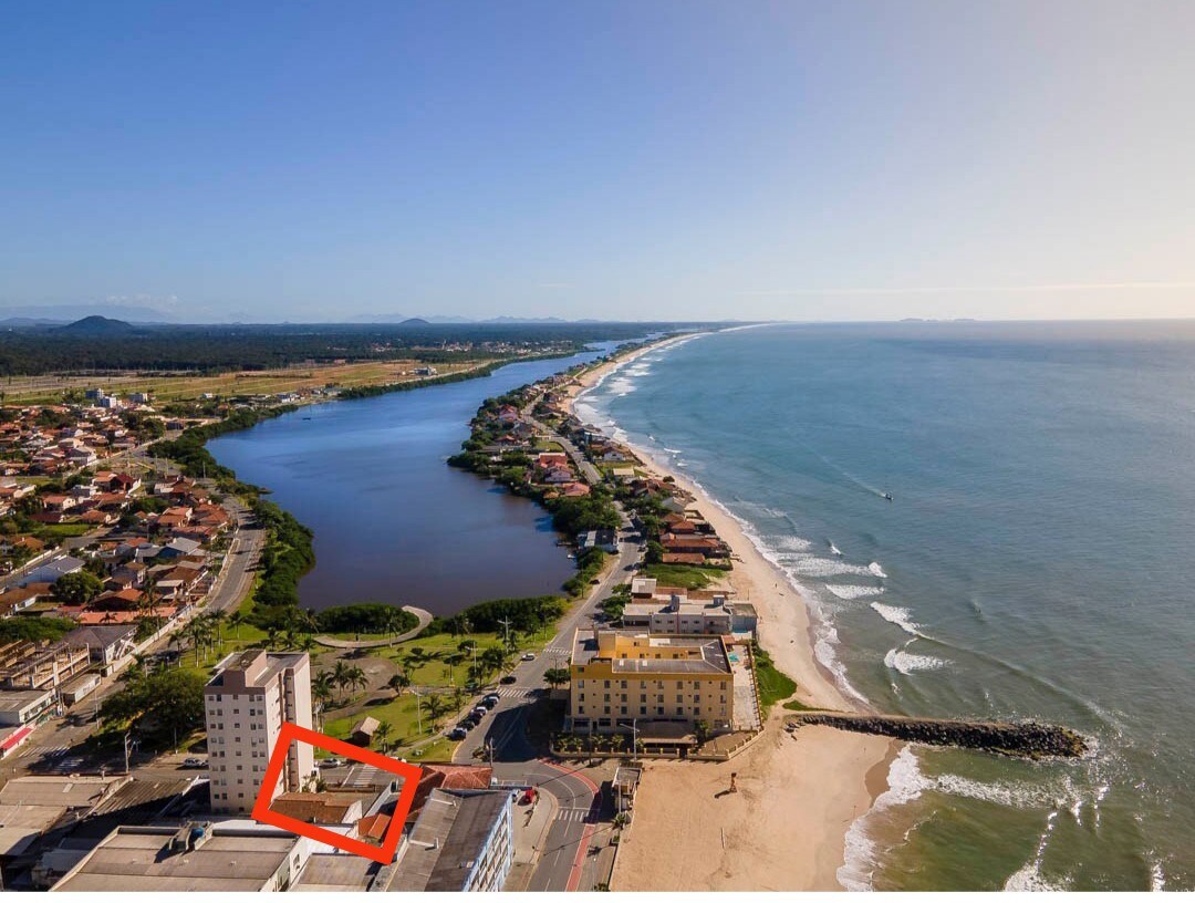 房源距离Barra Velha海滩中心50米。