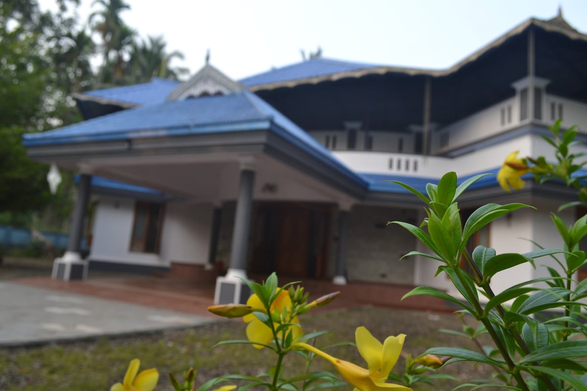 MOUNT VIEW ESTATE VILLA @ ATHIRAPPILLY