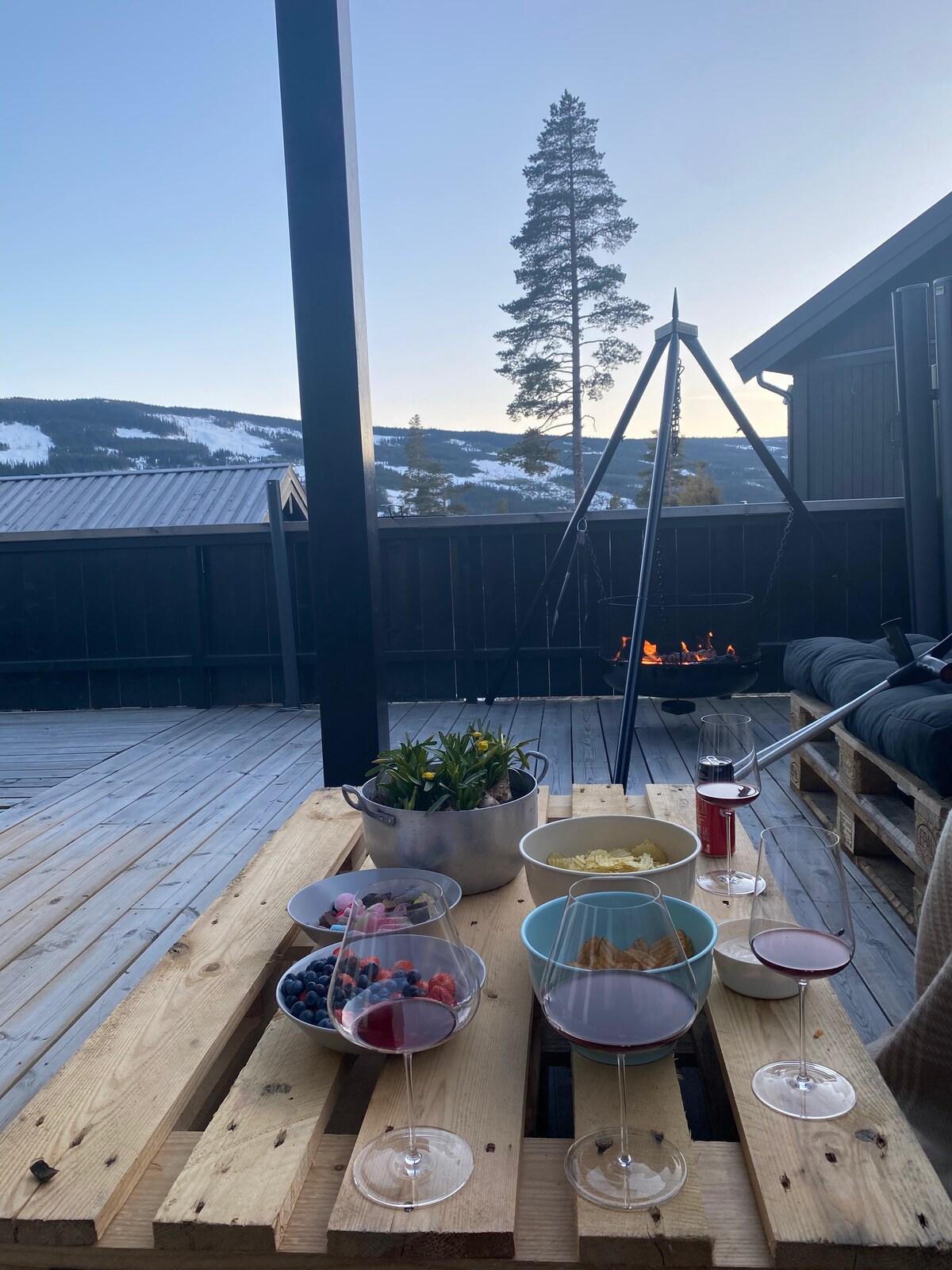 Ski/golf-hytte i Hemsedal med stor terrasse