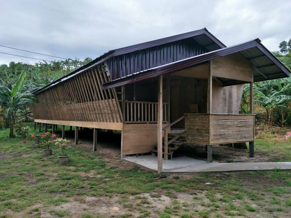 Teringai海滩咖啡馆和小屋